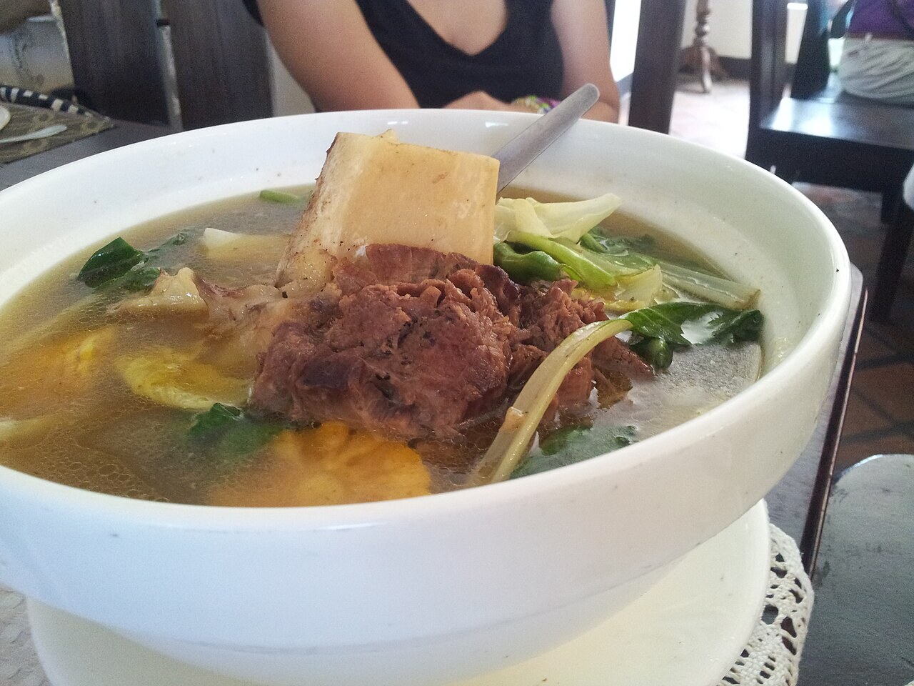 Bulalo: Filipino Beef Shank and Marrow Soup - Bulalo, Pamana. (Philippines).
