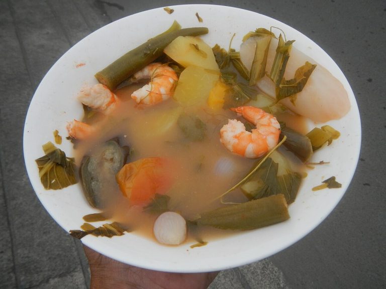 Sinigang na Hipon: Filipino Shrimp Tamarind Soup recipe