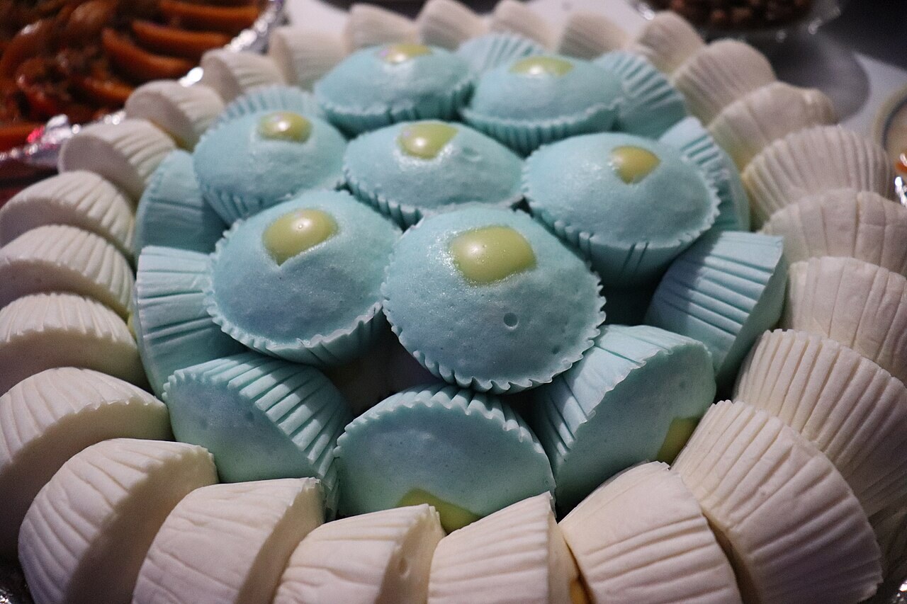 Puto Cheese: Steamed Filipino Rice Cakes - Puto cheese.