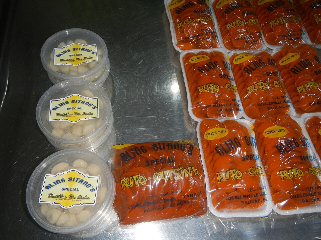 Kutsinta: Chewy Filipino Steamed Rice Cakes with Coconut - Aling Sitang's Puto kutsinta in Barangays Tangos , Baliuag, Bulacan , Bulacan Province from Flyover at the Maharlika.