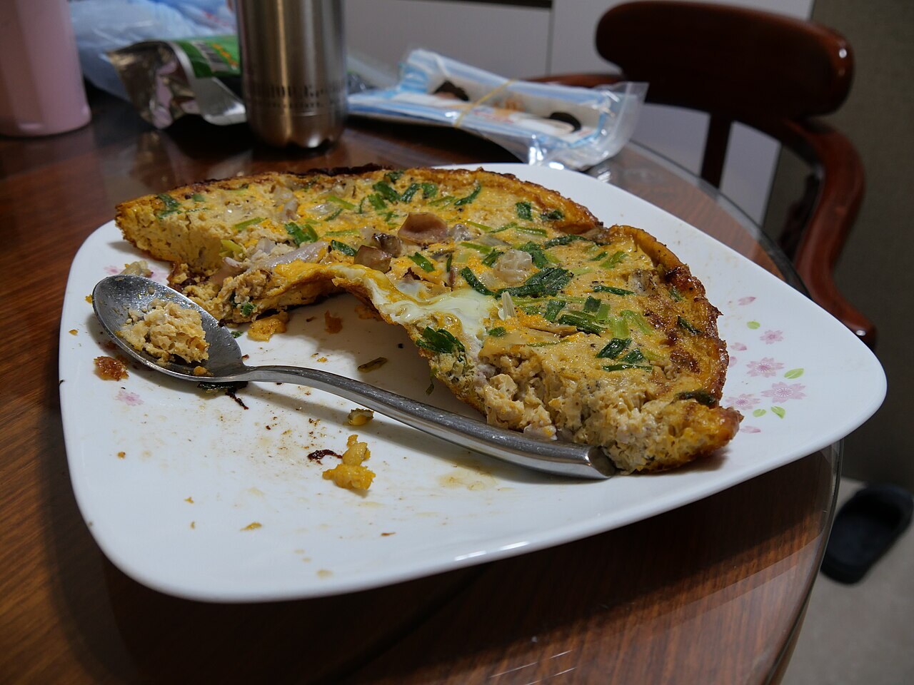 Filipino Egg Pie: Bakery Custard Pie - Chinese egg pie with fish organs at home from my father cooking.