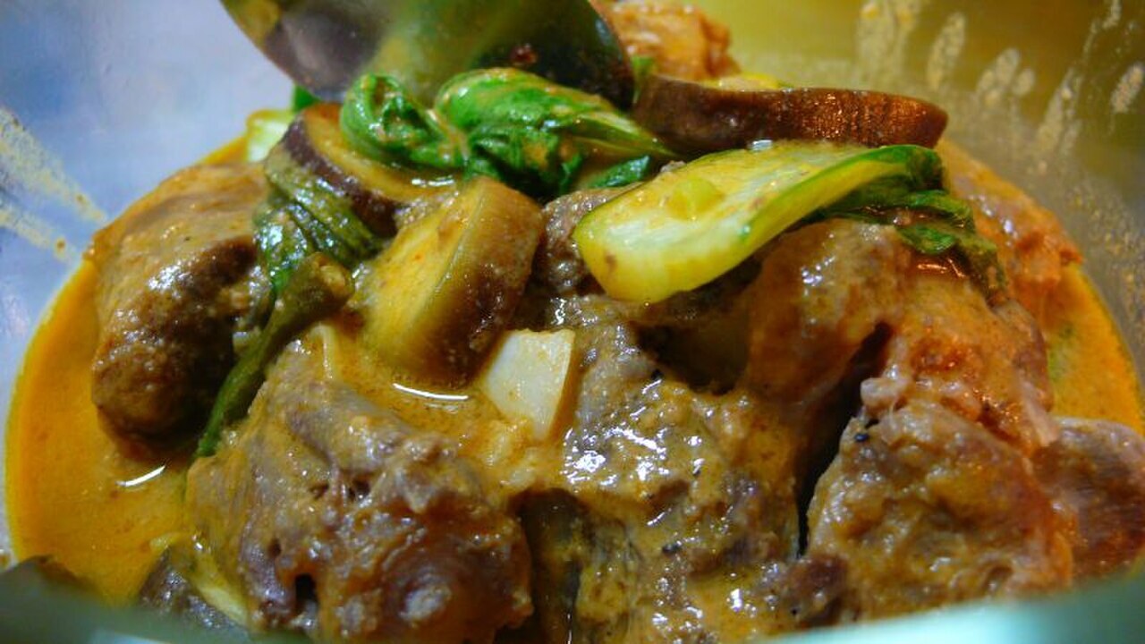 Kare-Kare: Filipino Peanut Stew with Oxtail and Vegetables - Kare-kare with vegetables.