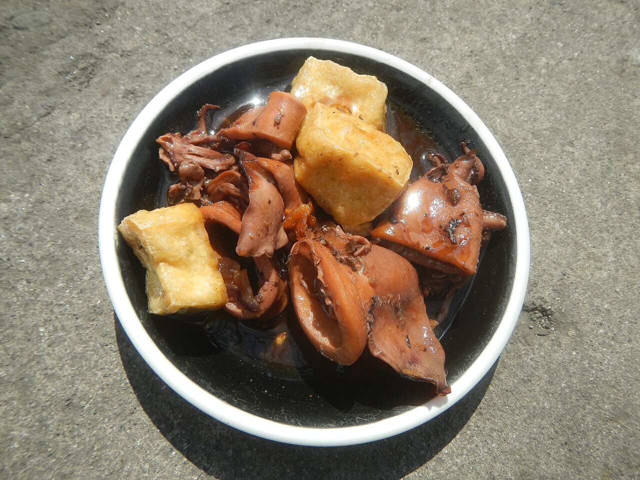 Adobong Pusit: Squid Adobo with Ink - Adobong Pusit at Tokwa (Note: Judge Florentino Floro, the owner, to repeat, Donor Florentino Floro of all these photo.