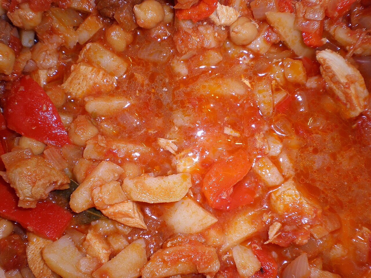 Filipino Tomato Stew Guide: Menudo, Afritada, Mechado, and Kaldereta - Filipino menudo.