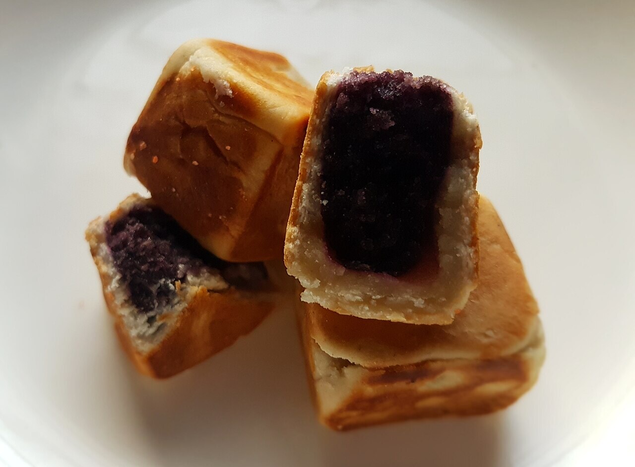Pumpkin Pie Hopia: Filipino-American Holiday Pastry - Philippine ube hopia.