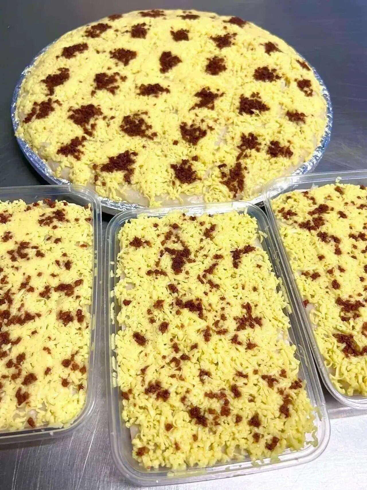 Maja Blanca: Filipino Coconut Corn Pudding - Maja Blanca serving photo.