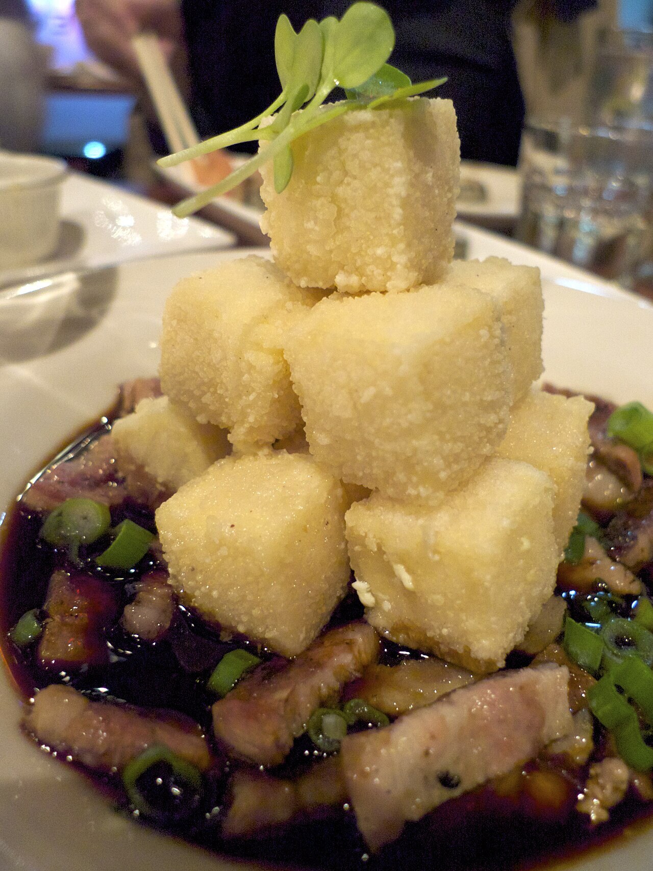 Tokwa't Baboy: Fried Tofu and Pork with Soy-Vinegar Dressing - Tokwa't Baboy serving photo.