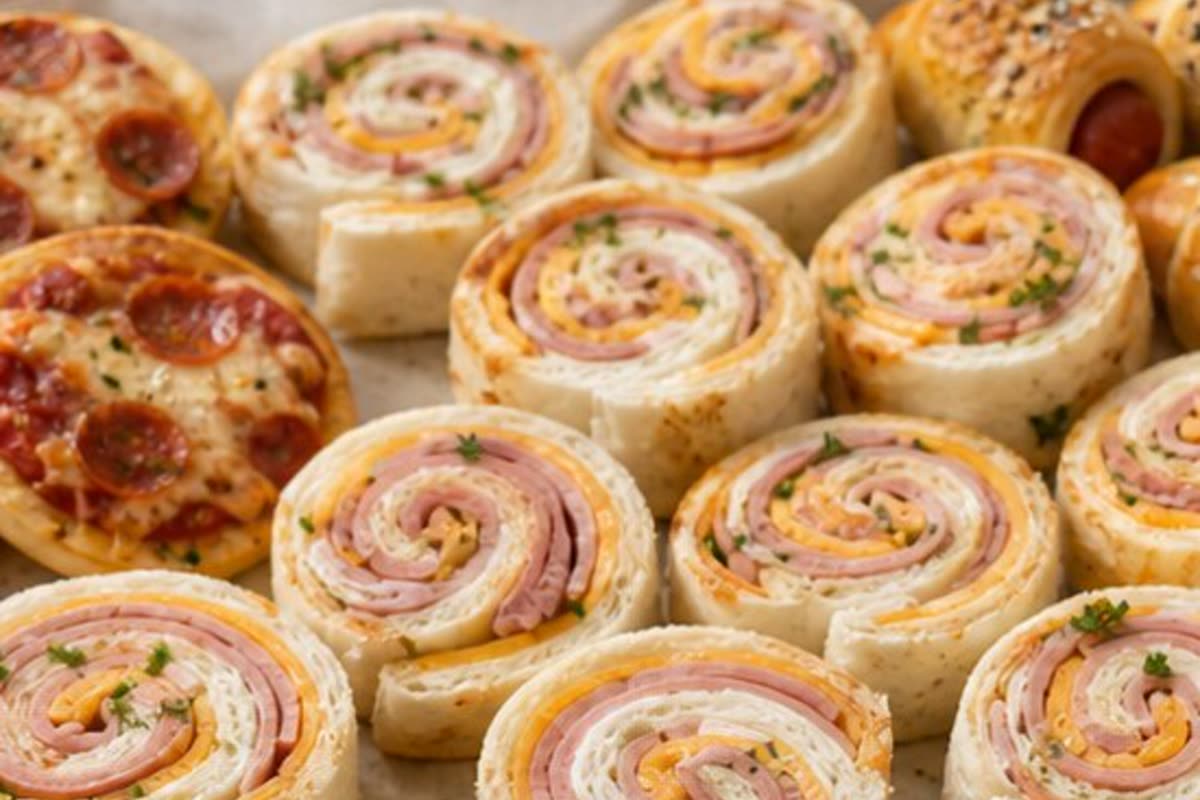 Cheesy Pizza Pinwheels