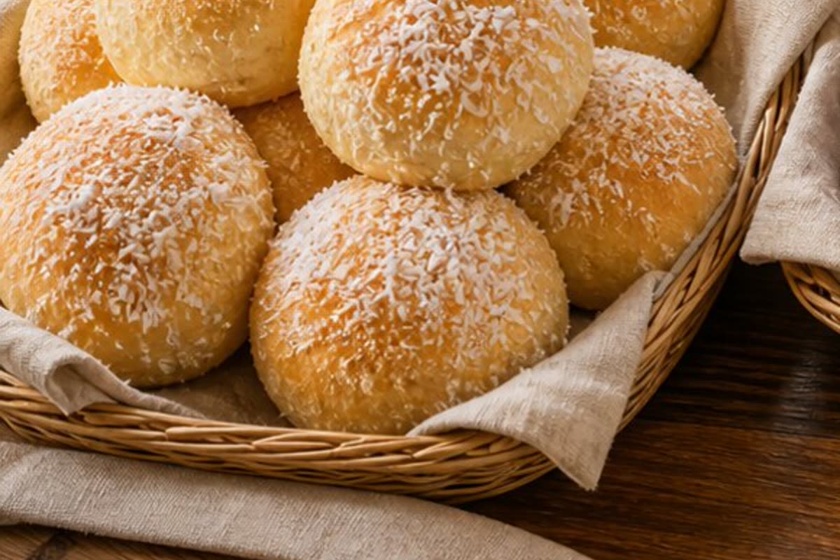 Coconut Pandesal