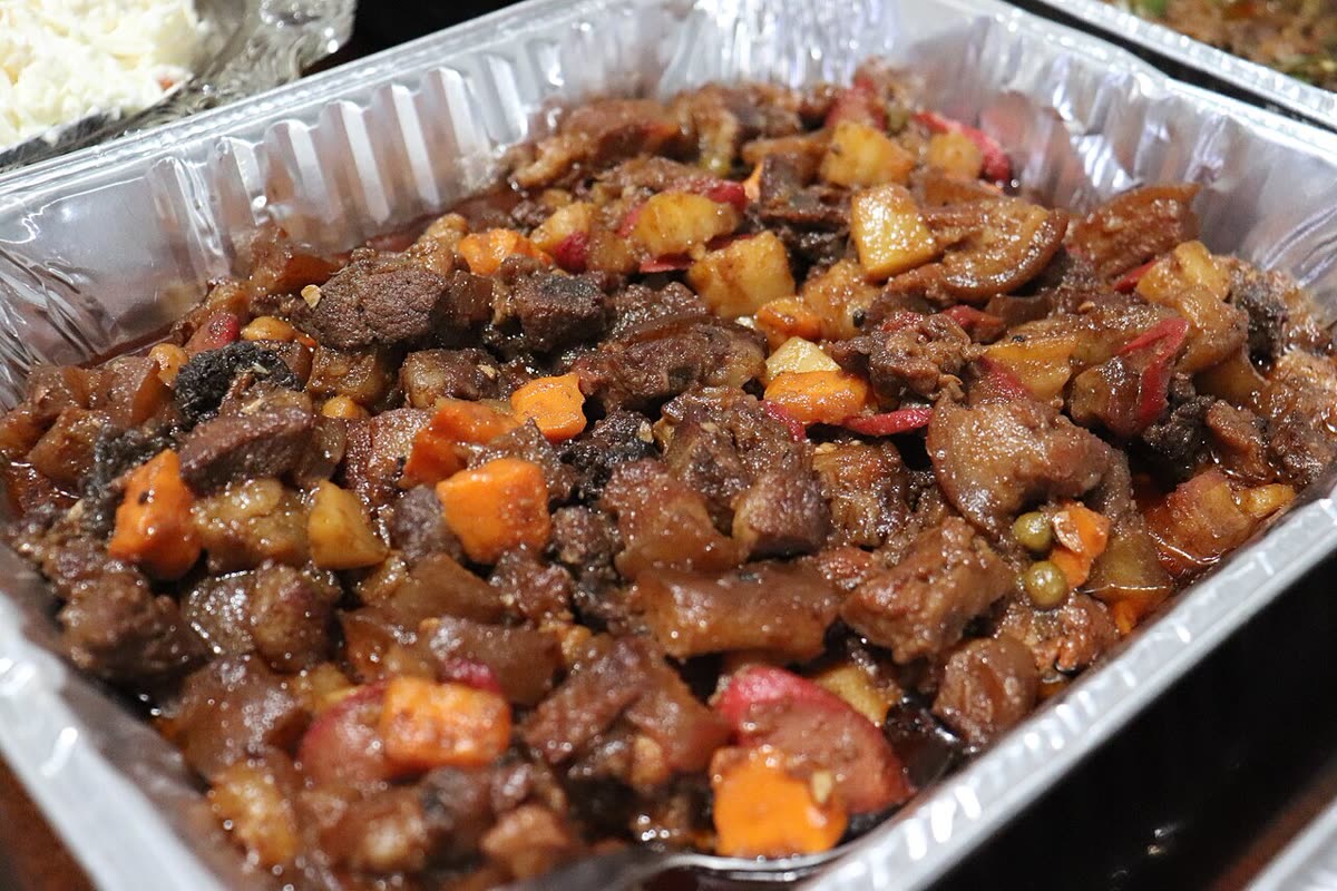 Filipino tomato stew guide with menudo, afritada, mechado, and kaldereta