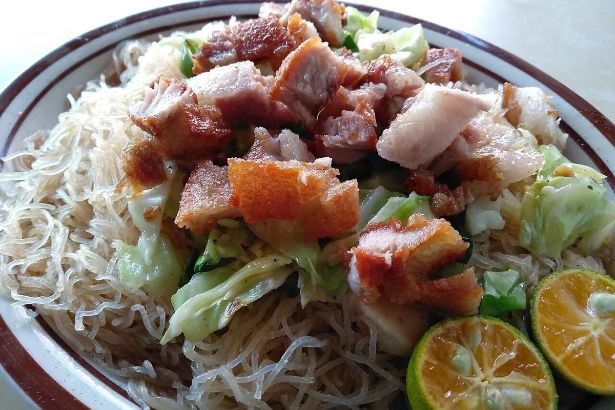 Pancit guide with bihon, canton, palabok, sotanghon, and more