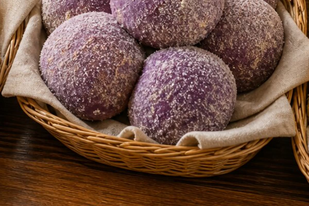 Ube Pandesal